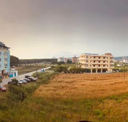 Dhoma Plazhi *