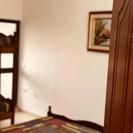 Dhoma Plazhi Guest house Spille